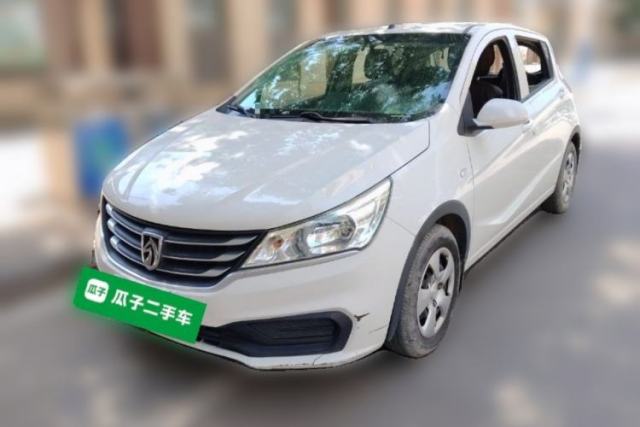 Used Baojun 310 2016 1.2L manual Comfort trim level