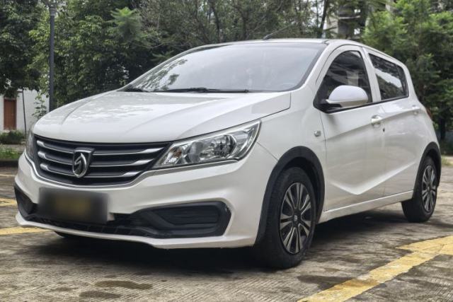 Used Baojun 310 2016 1.2L manual Comfort trim level