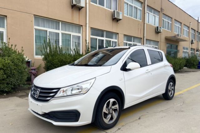 Used Baojun 310 2016 1.2L manual Comfort trim level