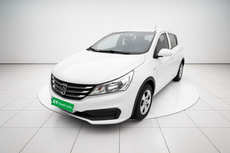 Używany Baojun 310 2016 1.2L manual Comfort trim level Guazi used car, China used car export, Used car for sale, Used cars, Cheapest cars for sale