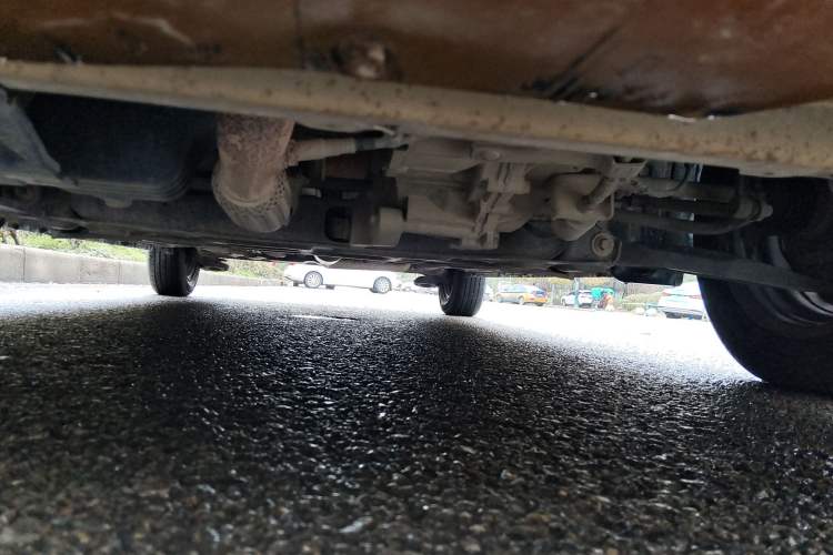 Used Baojun 310 2016 1.2L manual Comfort trim level Chassis Front