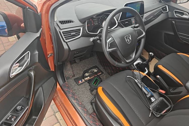 Used Baojun 310 2016 1.2L Manual Fashionable Edition Driver Seat