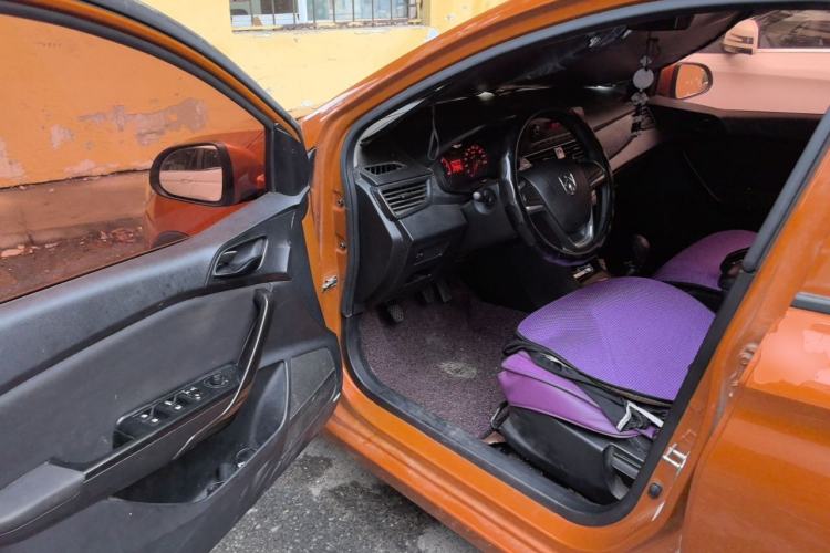 Used Baojun 310 2016 1.2L manual Comfort trim level Driver Seat