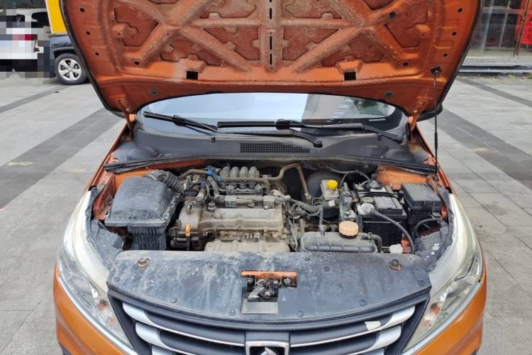 Used Baojun 310 2016 1.2L Manual Value Edition Engine Bay