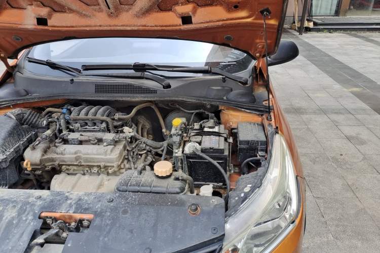 Used Baojun 310 2016 1.2L Manual Value Edition Engine Bay Left