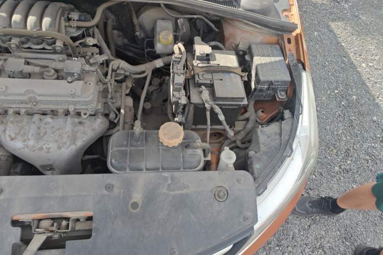 Used Baojun 310 2016 1.2L Manual Value Edition Engine Bay Left