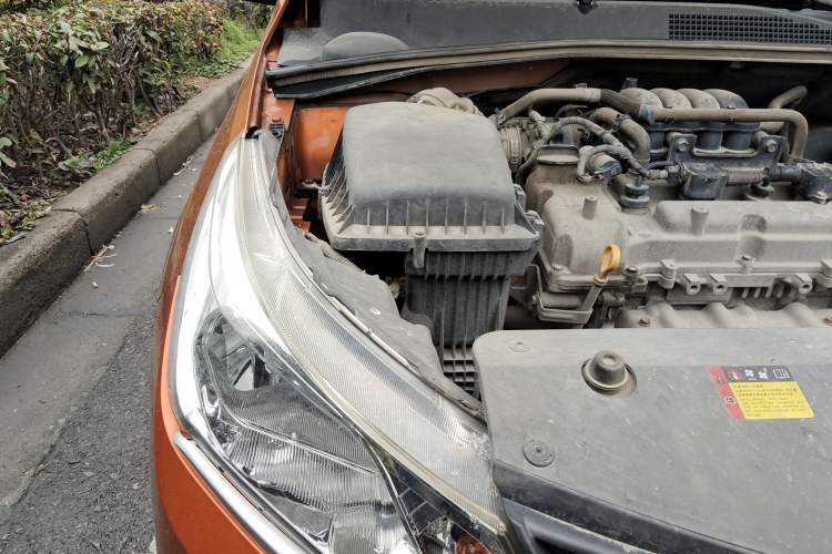 Used Baojun 310 2016 1.2L manual Comfort trim level Engine Bay Right