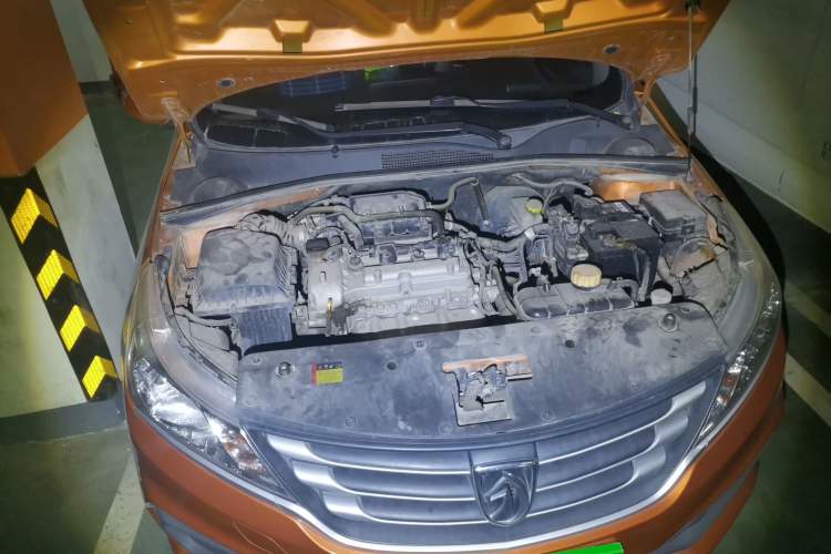 Used Baojun 310 2016 1.2L manual Comfort trim level Engine Bay Right