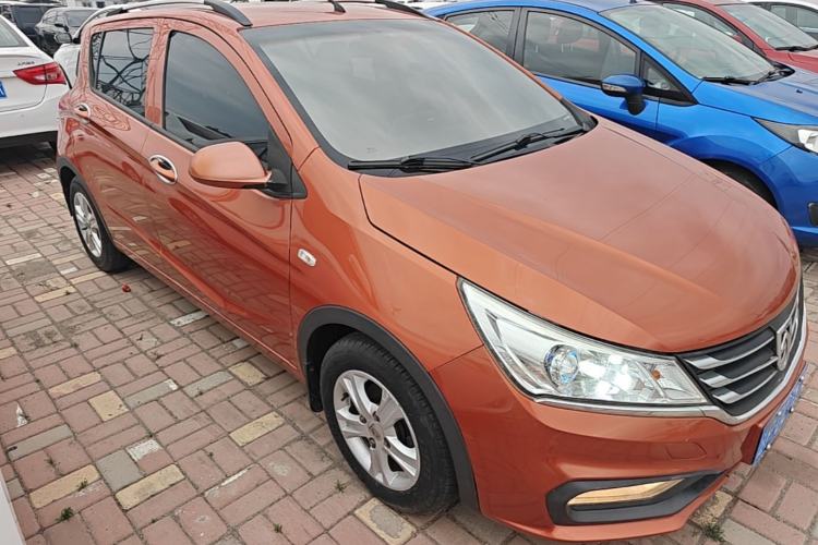 Used Baojun 310 2016 1.2L Manual Fashionable Edition Front Right 45 Deg