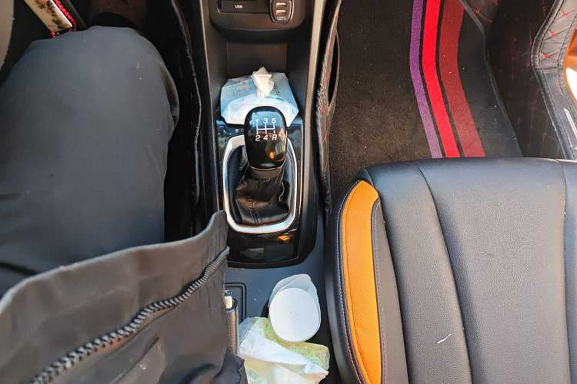 Used Baojun 310 2016 1.2L Manual Luxury Model Gear Lever