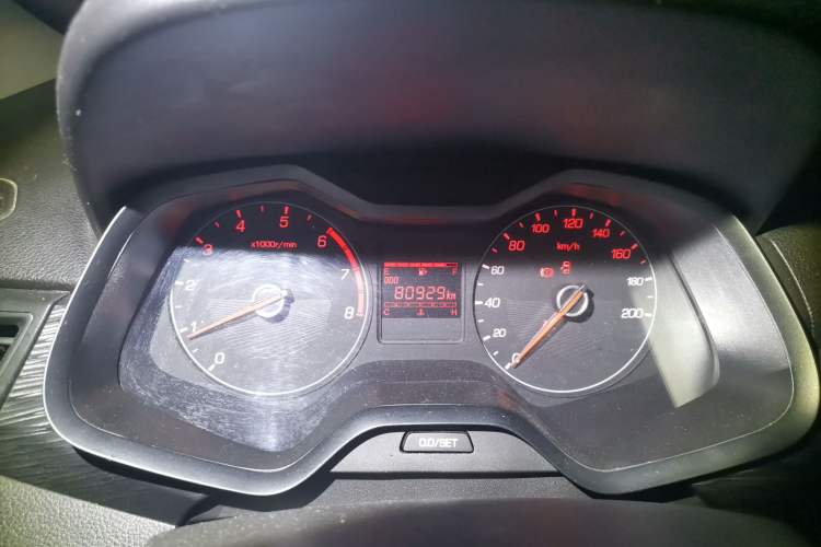 Used Baojun 310 2016 1.2L manual Comfort trim level Instrument Cluster