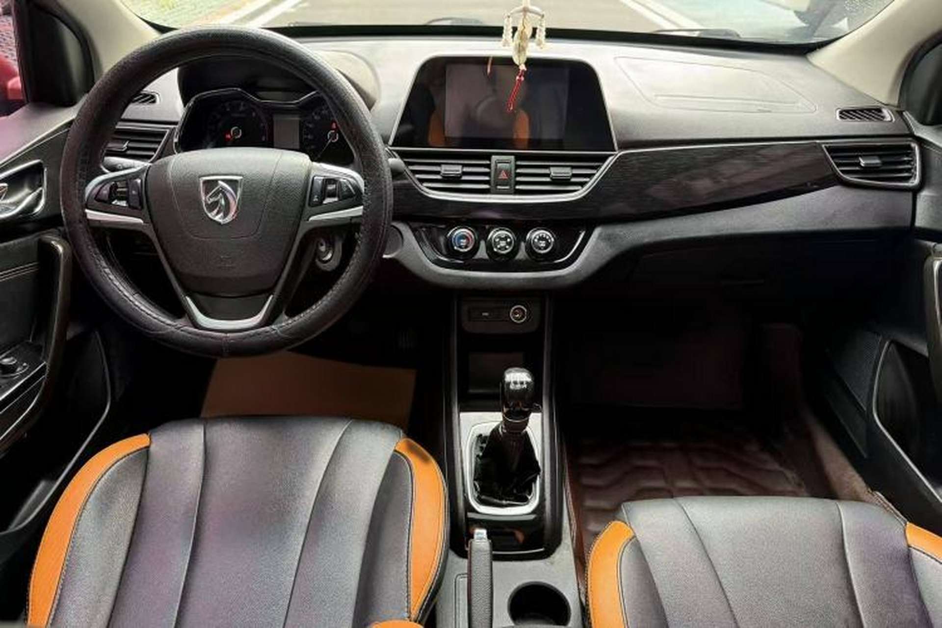 Used Baojun 310 2016 1.2L Manual Luxury Model Interior 1