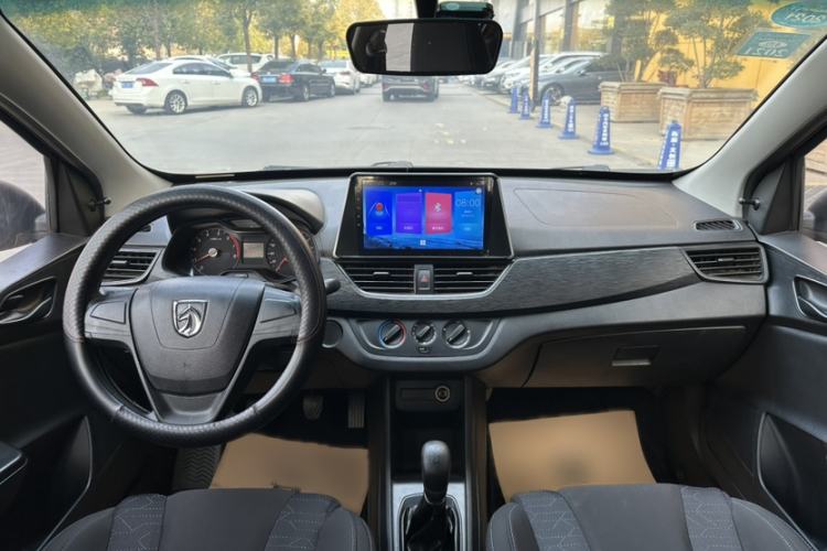 Used Baojun 310 2016 1.2L Manual Value Edition Interior 3