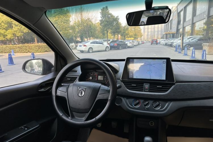 Used Baojun 310 2016 1.2L Manual Value Edition Interior 9