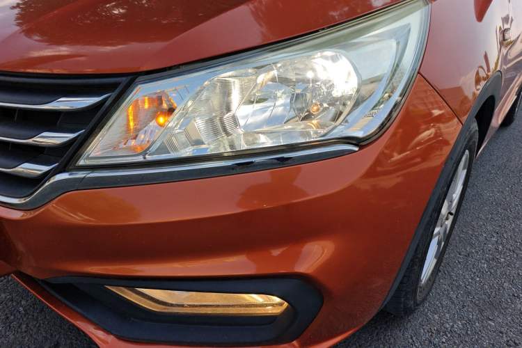 Used Baojun 310 2016 1.2L Manual Fashionable Edition Left Front Headlight