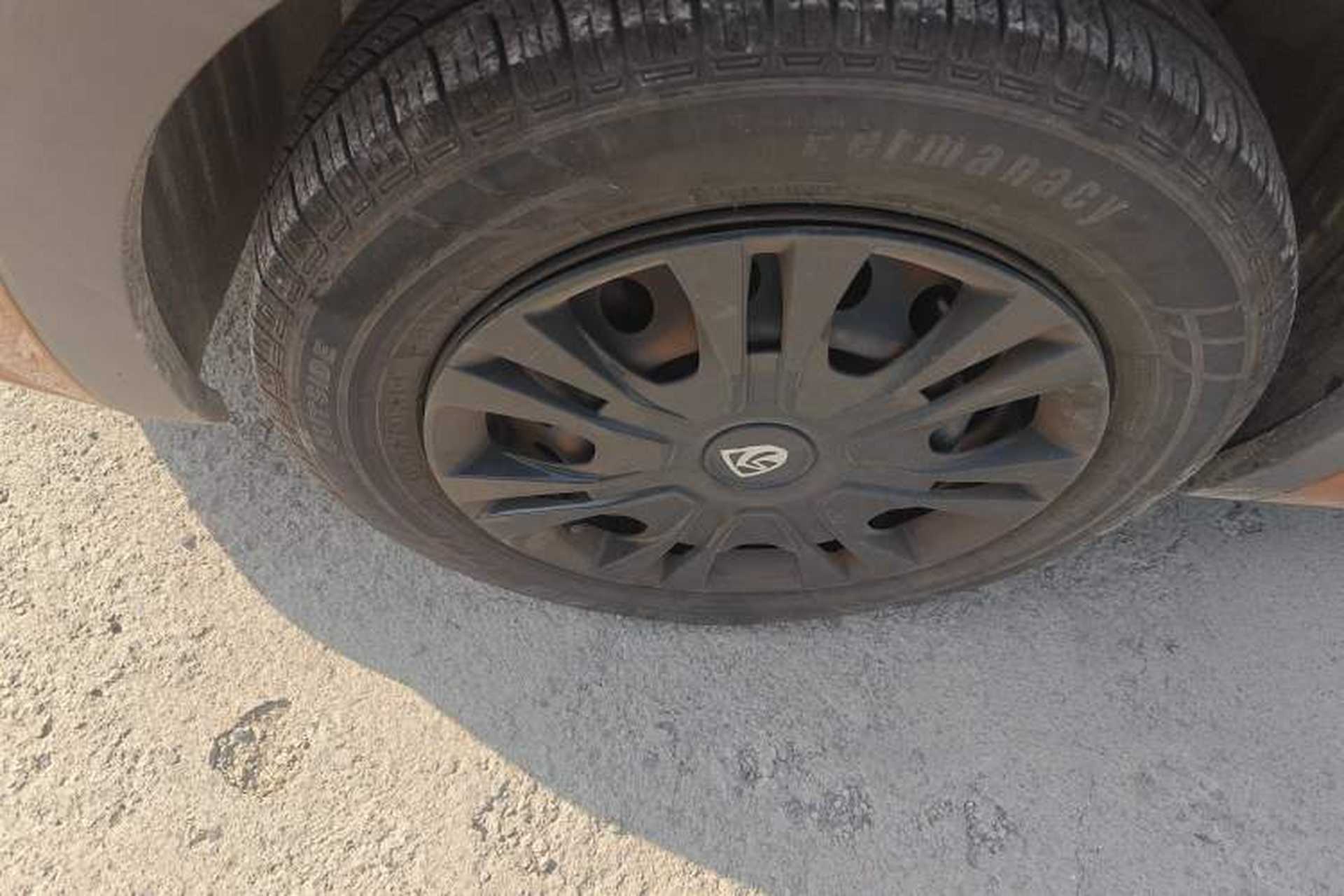 Used Baojun 310 2016 1.2L manual Comfort trim level Left Front Wheel Hub