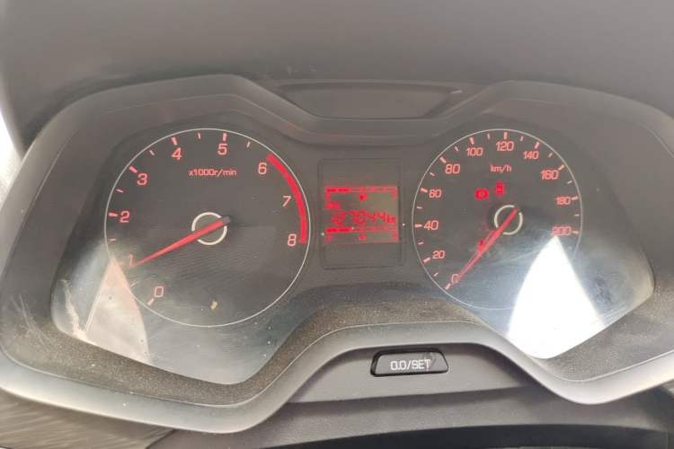 Used Baojun 310 2016 1.2L Manual Value Edition Odometer Close Up