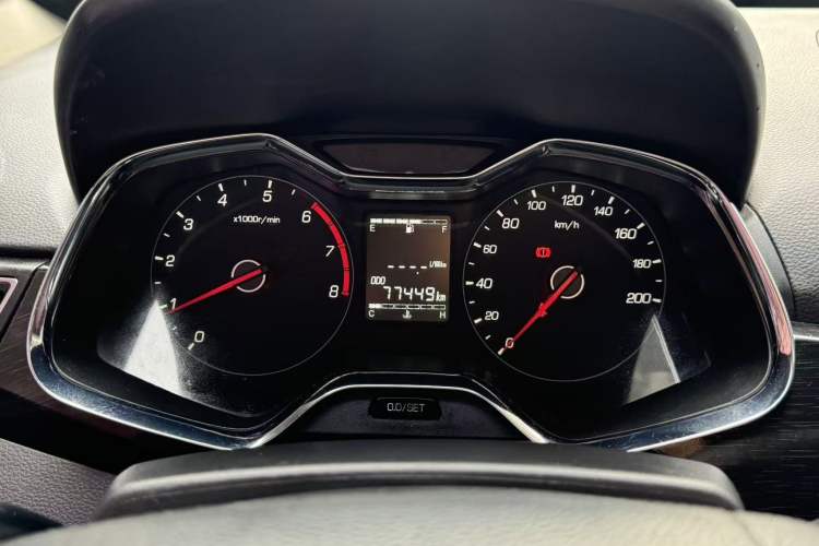 Used Baojun 310 2016 1.2L Manual Luxury Model Odometer Close Up