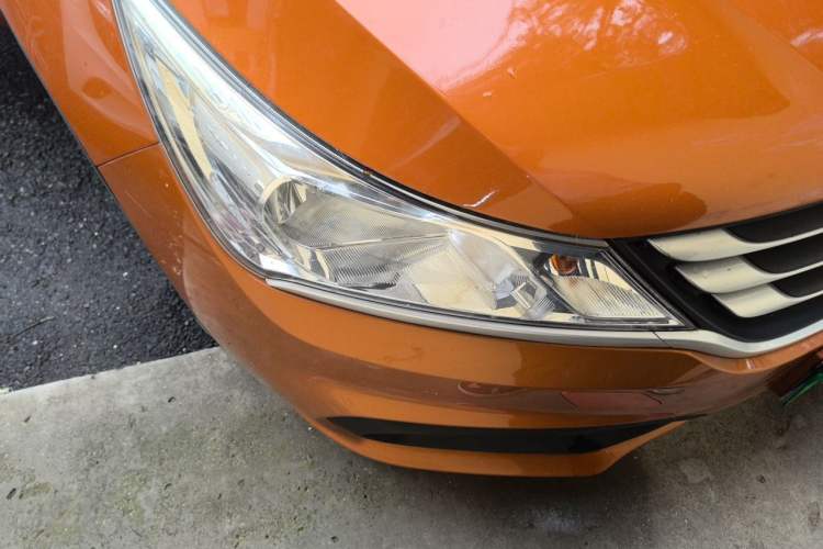 Used Baojun 310 2016 1.2L manual Comfort trim level Right Front Headlight