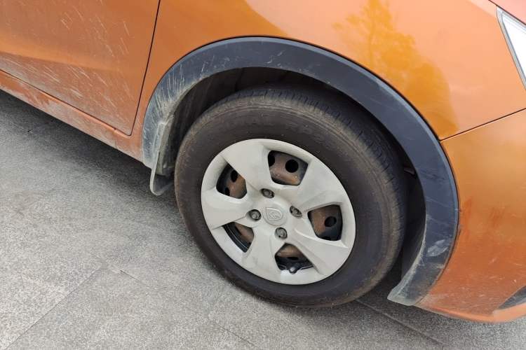 Used Baojun 310 2016 1.2L Manual Value Edition Right Front Wheel Hub