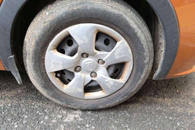 Used Baojun 310 2016 1.2L manual Comfort trim level Right Front Wheel Hub