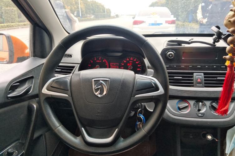 Used Baojun 310 2016 1.2L manual Comfort trim level Steering Wheel