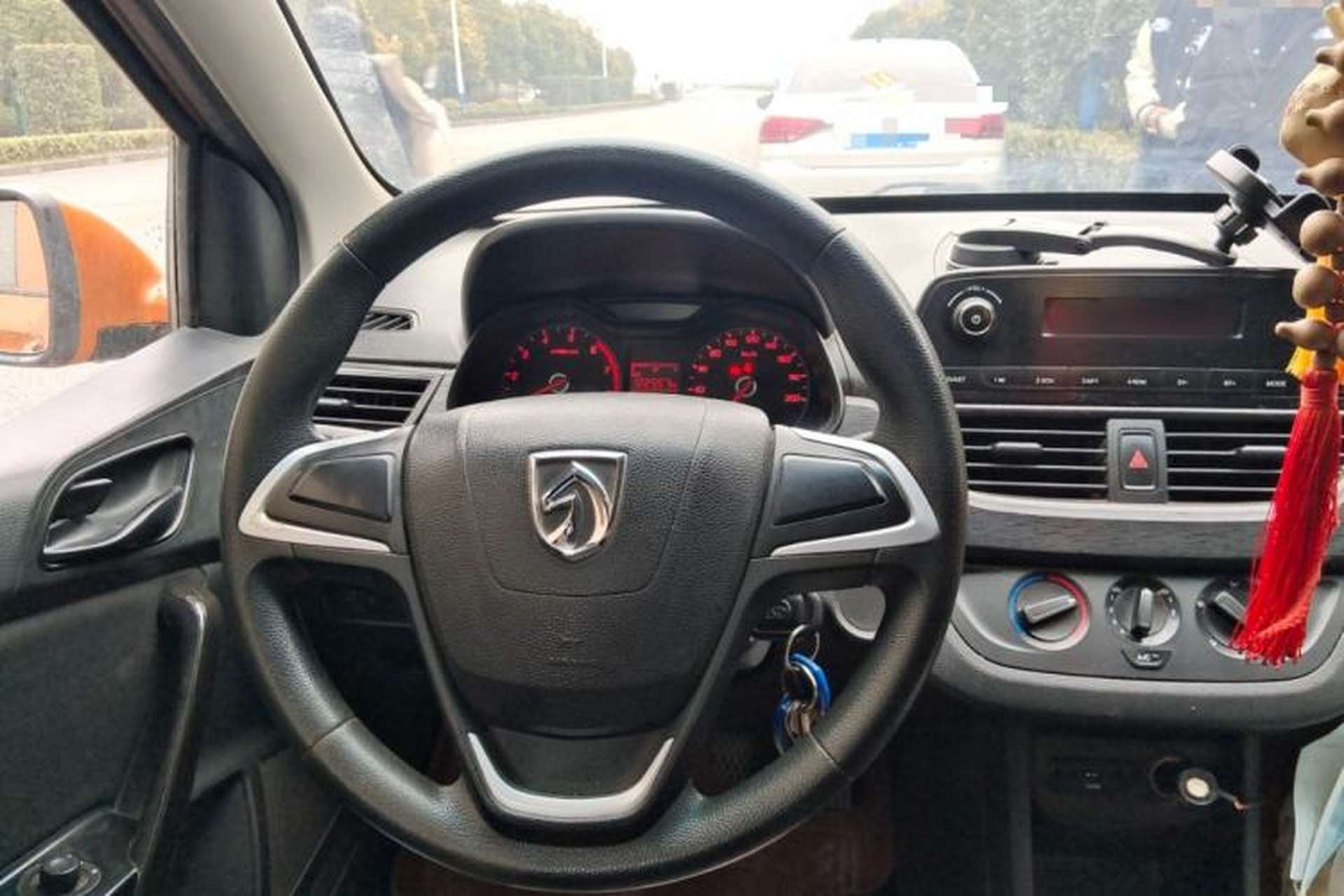 Used Baojun 310 2016 1.2L manual Comfort trim level Steering Wheel