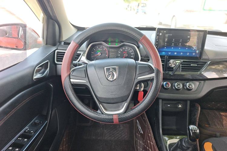 Used Baojun 310 2016 1.2L Manual Fashionable Edition Steering Wheel