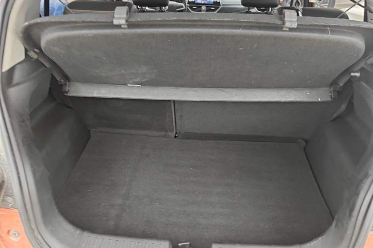 Used Baojun 310 2016 1.2L Manual Fashionable Edition Trunk