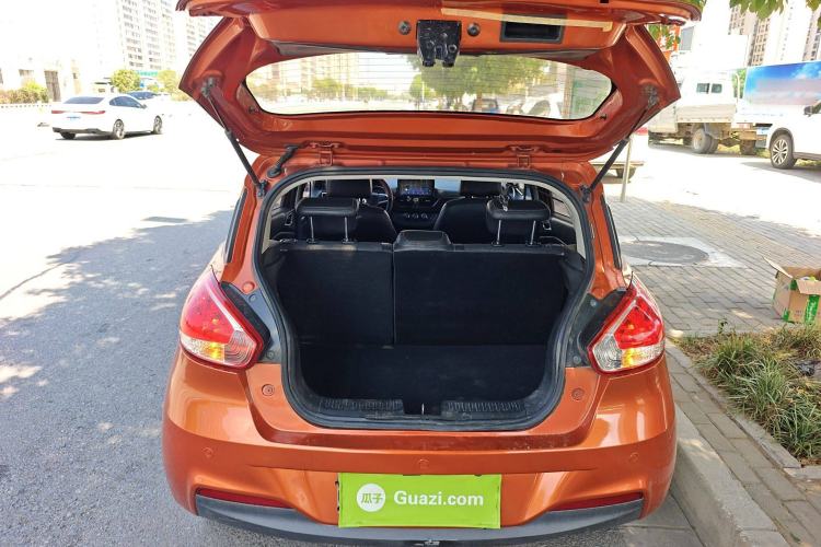 Used Baojun 310 2016 1.2L Manual Fashionable Edition Trunk