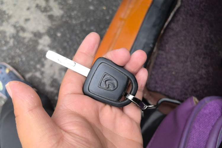 Used Baojun 310 2016 1.2L manual Comfort trim level Vehicle Key