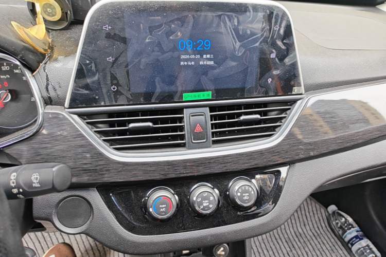 Used Baojun 310 2017 1.5L Automatic Luxury Model Audio And AC Panel