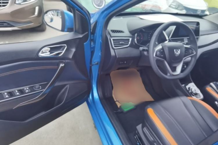 Used Baojun 310 2017 1.5L Automatic Luxury Model Driver Seat