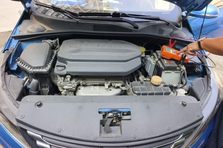 Used Baojun 310 2017 1.5L Manual Luxury Model Engine Bay