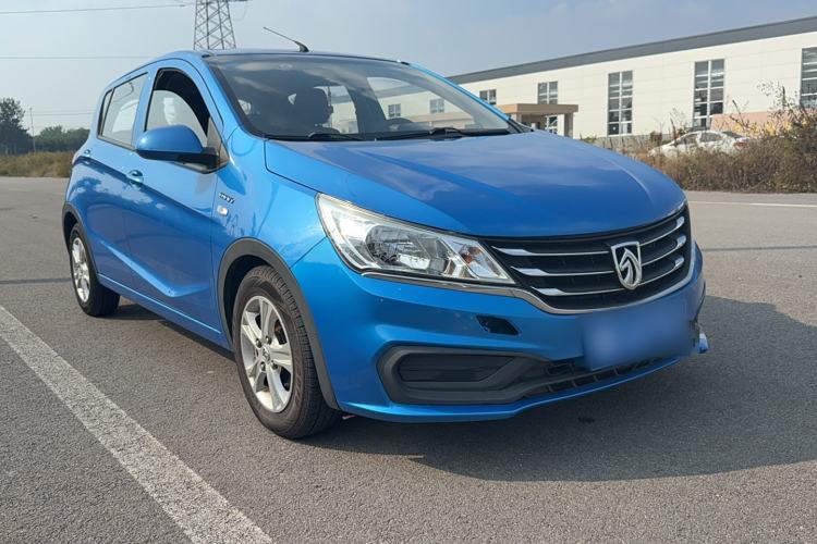 Used Baojun 310 2017 1.5L automatic comfort version Exterior 2