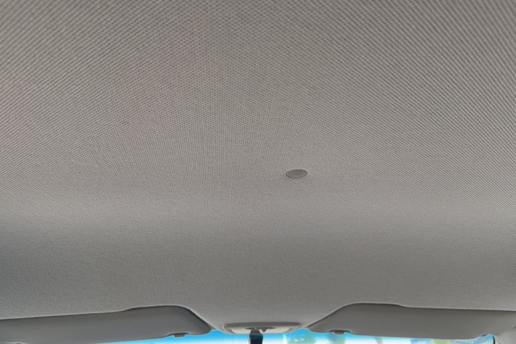 Used Baojun 310 2017 1.5L automatic comfort version Headliner