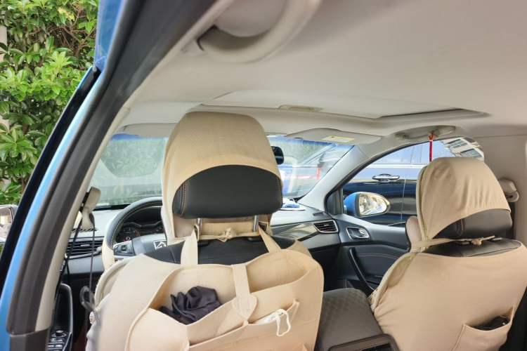 Used Baojun 310 2017 1.5L Manual Luxury Model Headliner