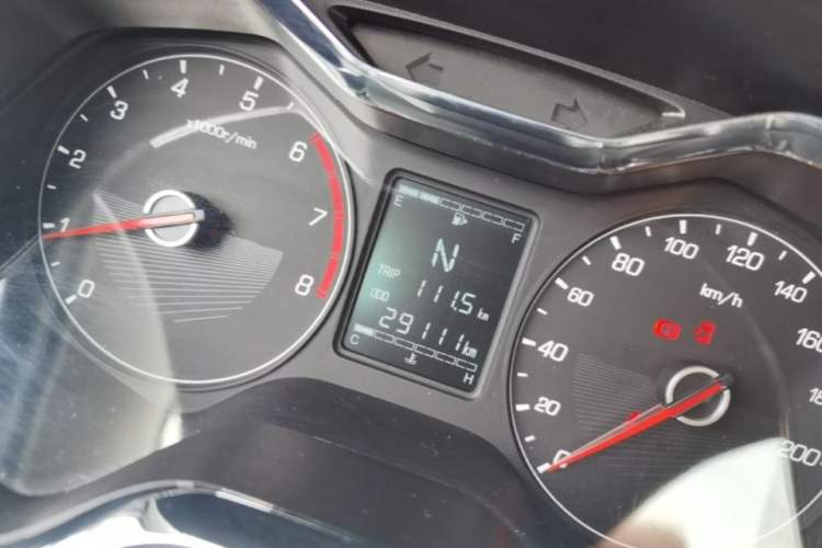 Used Baojun 310 2017 1.5L Automatic Luxury Model Instrument Cluster