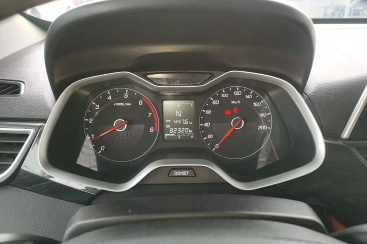 Used Baojun 310 2017 1.5L Automatic Fashion Model Instrument Cluster