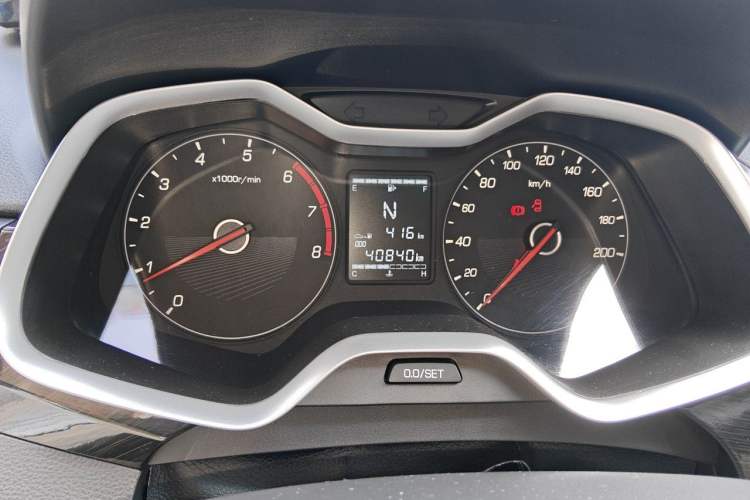 Used Baojun 310 2017 1.5L Automatic Fashion Model Instrument Cluster