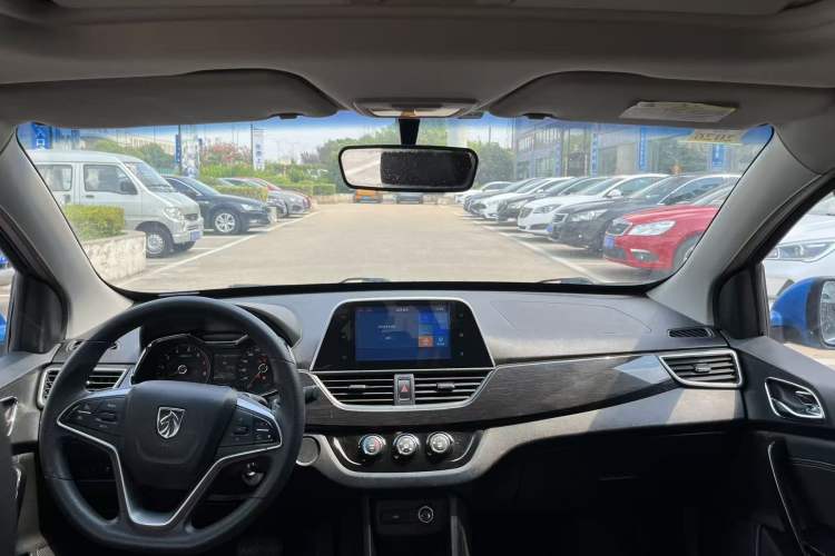 Used Baojun 310 2017 1.5L Automatic Luxury Model Interior 1