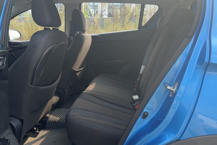 Used Baojun 310 2017 1.5L automatic comfort version Interior 2