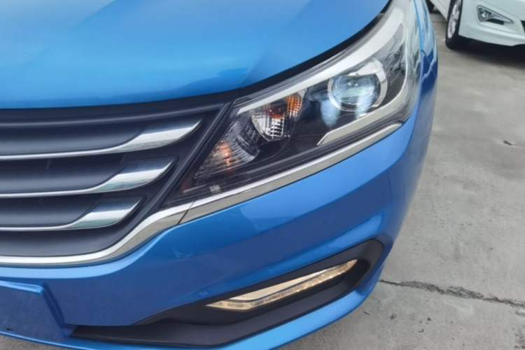 Used Baojun 310 2017 1.5L Automatic Luxury Model Left Front Headlight
