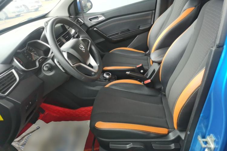Used Baojun 310 2017 1.5L Automatic Fashion Model Left Front Seat