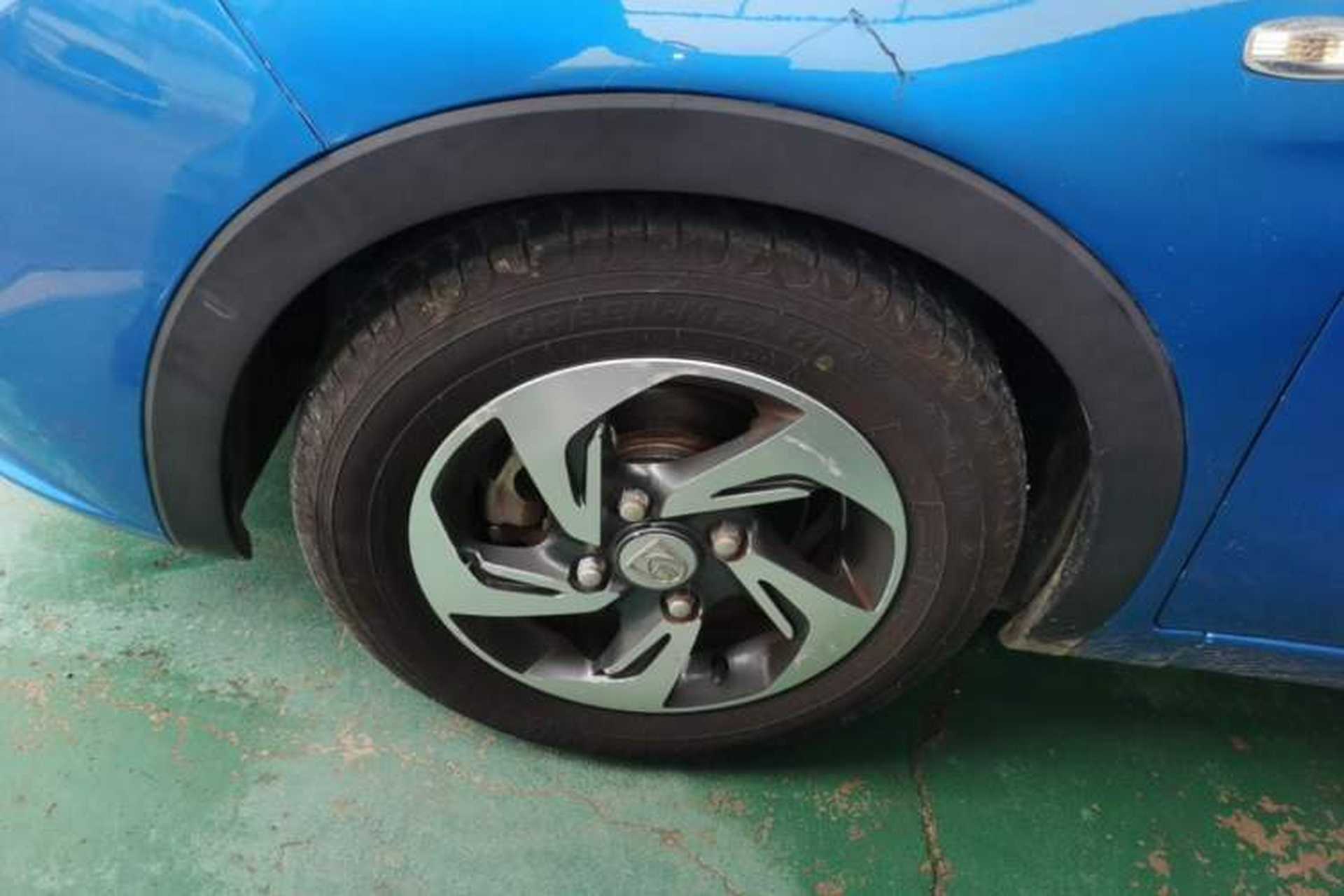 Used Baojun 310 2017 1.5L Automatic Fashion Model Left Front Wheel Hub