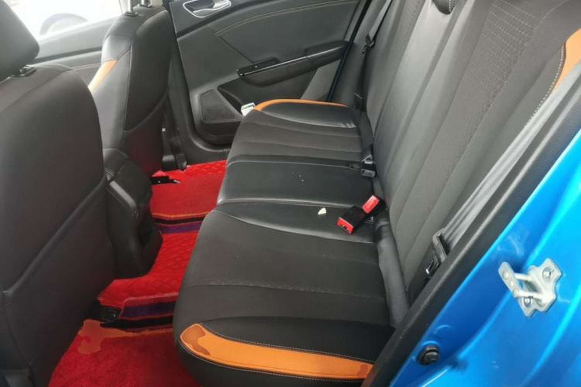 Used Baojun 310 2017 1.5L Automatic Fashion Model Left Rear Seat