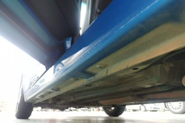 Used Baojun 310 2017 1.5L Automatic Fashion Model Left Side Sill