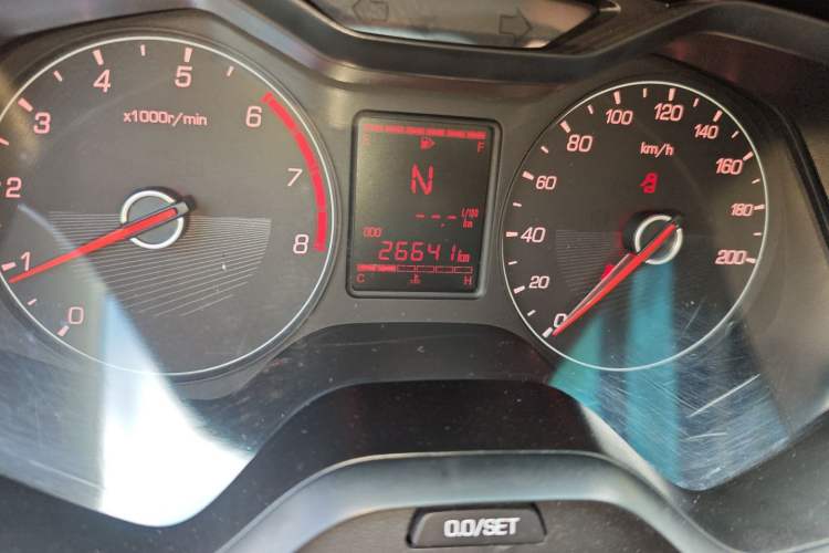 Used Baojun 310 2017 1.5L automatic comfort version Odometer Close Up