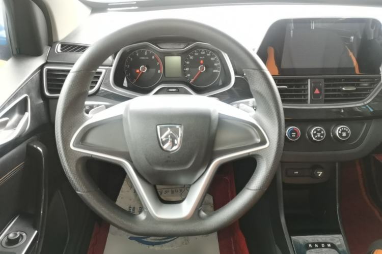 Used Baojun 310 2017 1.5L Automatic Fashion Model Steering Wheel