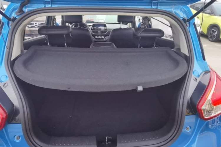 Used Baojun 310 2017 1.5L Automatic Luxury Model Trunk